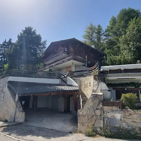 Vue 180 - Au Pied Des Pistes - Typique Et Alpin * アンゼール